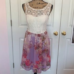 Beautiful Lace and Floral Dress (9)